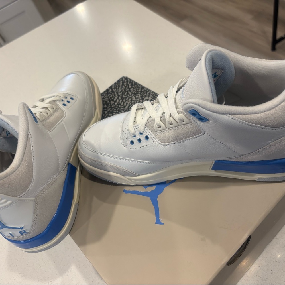 Jordan 3 Retro Summit White/Hydrogen Blue - Picture 5 of 8